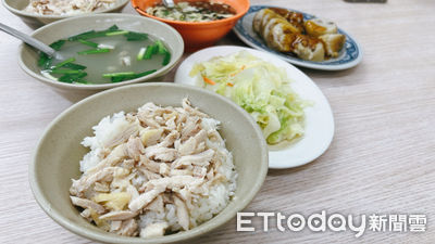 嘉義人困惑！日本介紹台灣雞肉飯「肉切塊+一堆香菜」　網傻：懂義大利人了