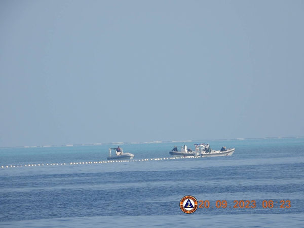▲▼菲律賓指控中國在南海爭議海域設置「浮動屏障」，並決定在近日移除相關屏障。（圖／路透）