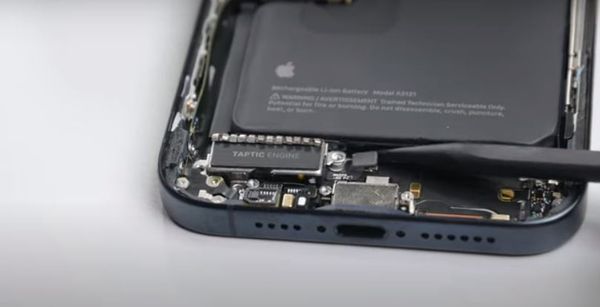 ▲iPhone 15 Pro Max拆解。（圖／iFixit ）
