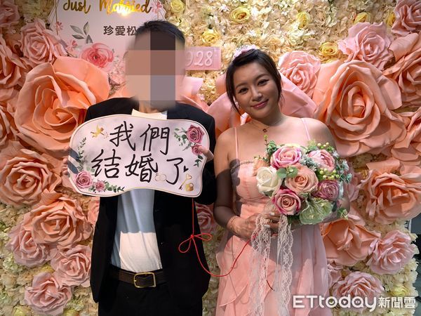 ▲李妍瑾戶政事務所登記結婚。（圖／記者劉亮亨攝） 