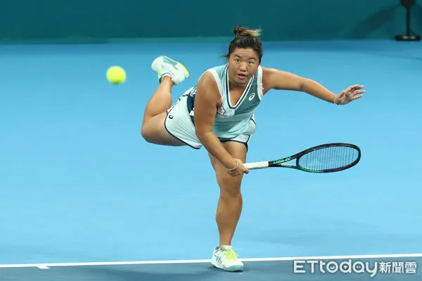 ▲亞運網球混雙梁恩碩、黃琮豪於金牌戰出賽。（圖／記者林敬旻攝）