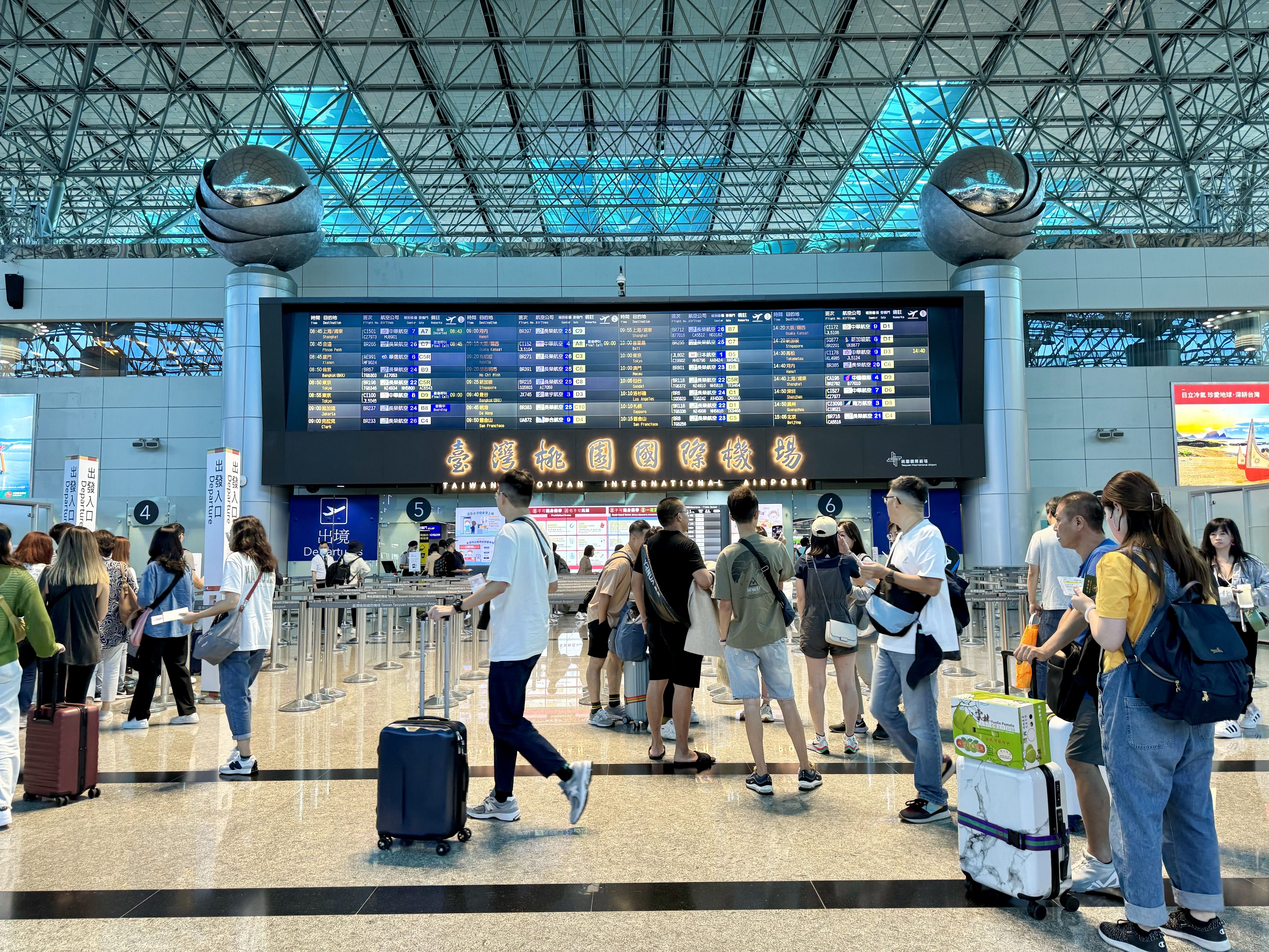 ▲桃園機場,桃園國際機場,中秋連假前人潮,機場。（圖／記者彭懷玉攝）