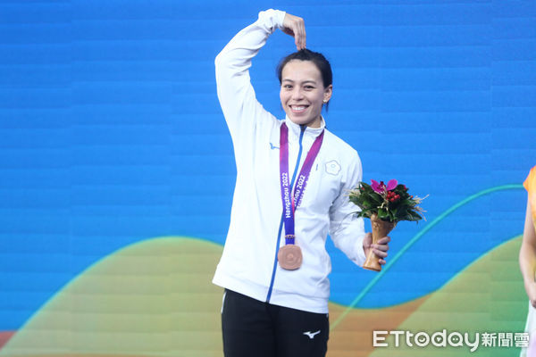 ▲亞運女子舉重59公斤級，郭婞淳榮獲銅牌。（圖／記者林敬旻攝）