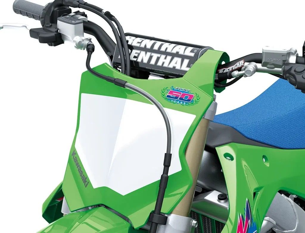 KAWASAKI推出KX450和KX250 50週年紀念版，90年代經典回憶再現