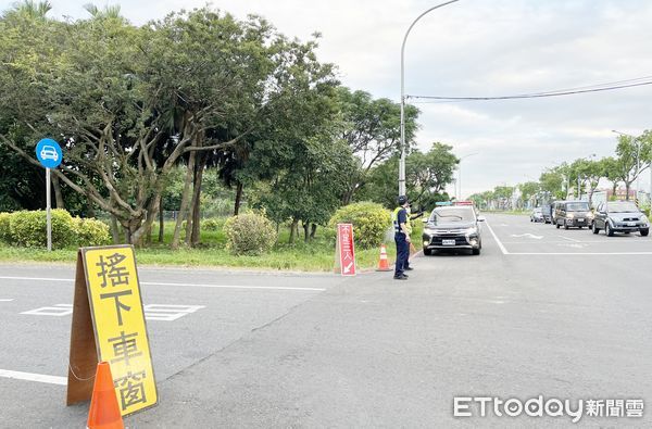 ▲針對雙十國慶四天連假，桃園市警局將進行交通疏導，圖為國道龍潭南下路段將配合高乘載管制。（圖／記者沈繼昌翻攝）