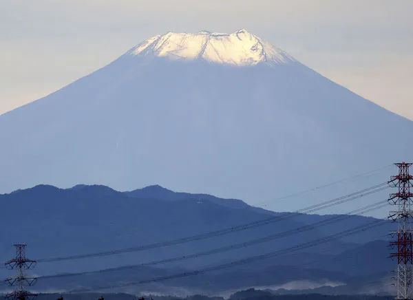 ▲▼富士山初冠雪。（圖／達志影像／美聯社）