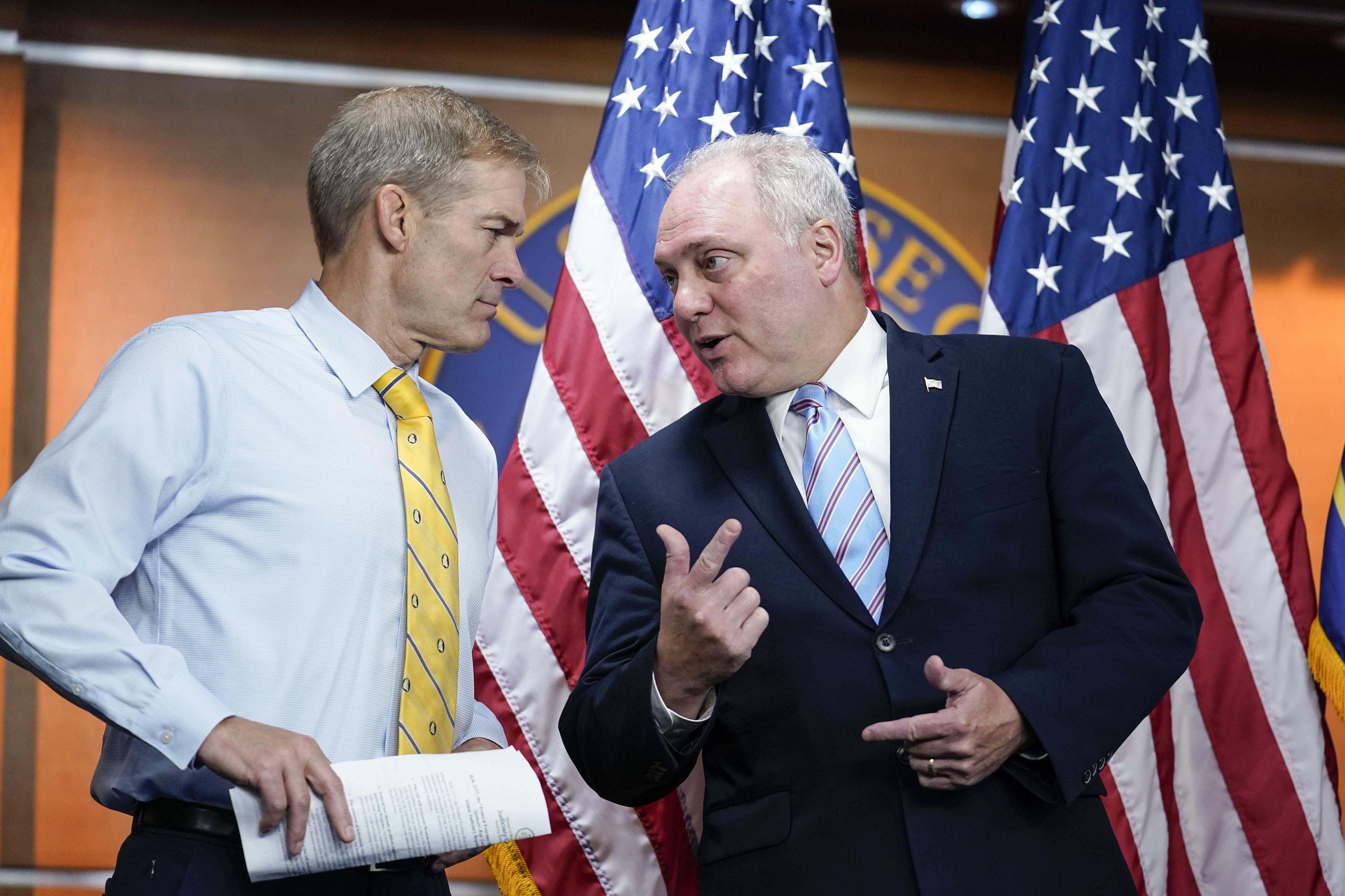 ▲▼（右）共和黨眾議員史卡利塞（Steve Scalise）,（左）喬登（Jim Jordan）。（圖／達志影像／美聯社）