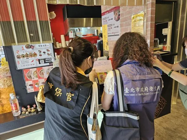▲▼針對豬肉標示不實案，北市政府食安官會同本府消保官啟動專案查核。（圖／北市衛生局提供）