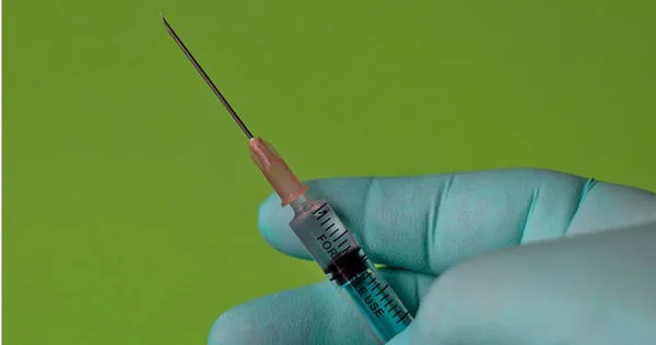 想當「薪水小偷」！護士竟擅自替患者注射鎮靜劑釀1死　下場慘了