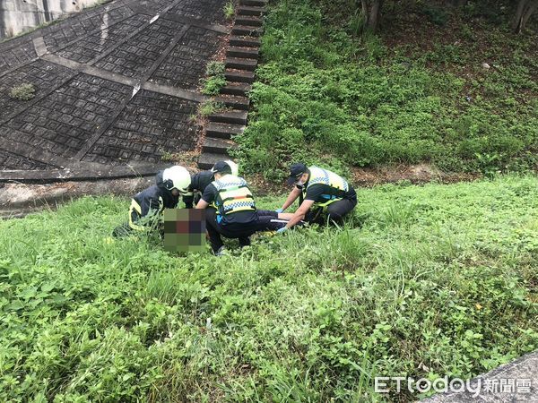 ▲▼國道1號苗栗頭屋交流道車禍。（圖／記者蔡文淵翻攝）