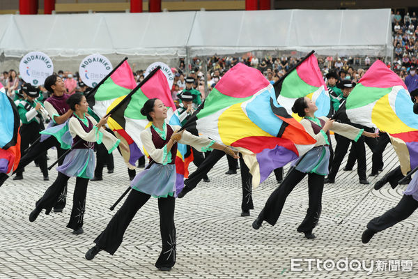 ▲▼國慶大會學生樂旗交流演出，「翡翠騎士」日本東京農業大學第二高等學校吹奏部。（圖／記者李毓康攝）