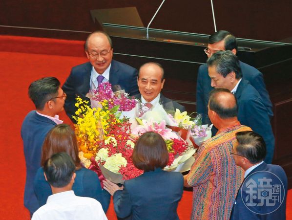 王金平人脈廣闊，黨內期盼他全力拉抬立委選情，並看好他能再次領軍立院。