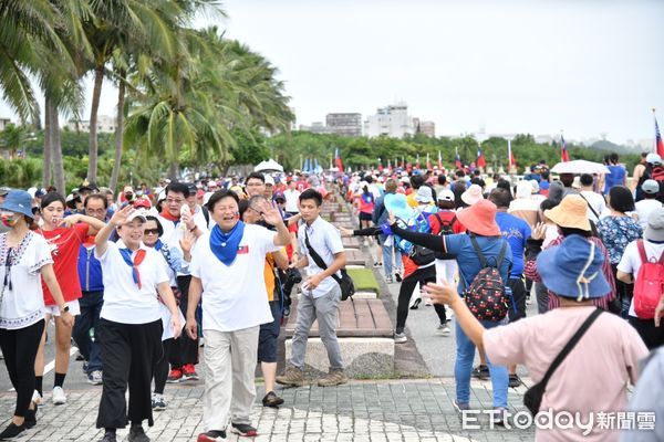 ▲▼花蓮縣政府10月10日上午於太平洋公園舉行國慶升旗典禮。（圖／花蓮縣政府提供，下同）