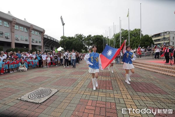 ▲南投縣政府於縣立體育場舉辦國慶升旗典禮。（圖／南投縣政府提供，下同）