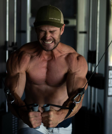 ▲克里斯漢斯沃為了增強肌肉一直都採用「地中海飲食」。（圖／翻攝自Instagram／chrishemsworth）