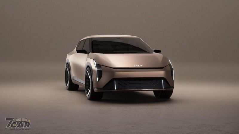預告電動車家族新成員 Kia 全新 EV3、EV4 概念車聯袂登場