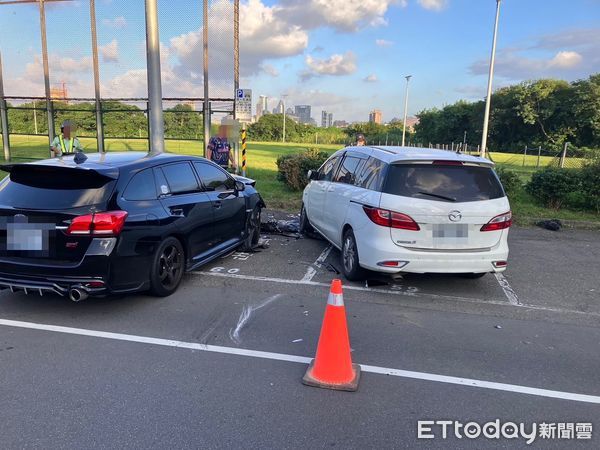 ▲▼            新北市新莊區環漢路三段200號今(12)日下午4時許驚傳車禍 。（圖／記者戴上容翻攝）