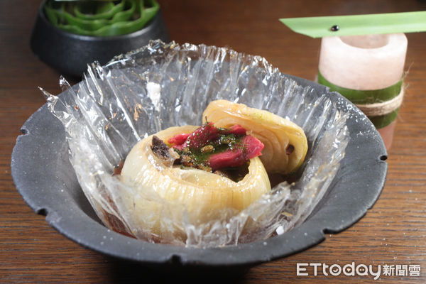 ▲南北最難訂餐廳主廚聯手客座今晚登場　10道菜色搶先曝光。（圖／記者黃士原攝）