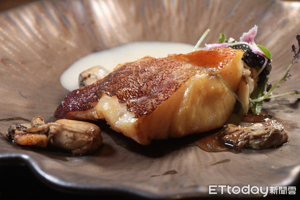 ▲南北最難訂餐廳主廚聯手客座今晚登場　10道菜色搶先曝光。（圖／記者黃士原攝）