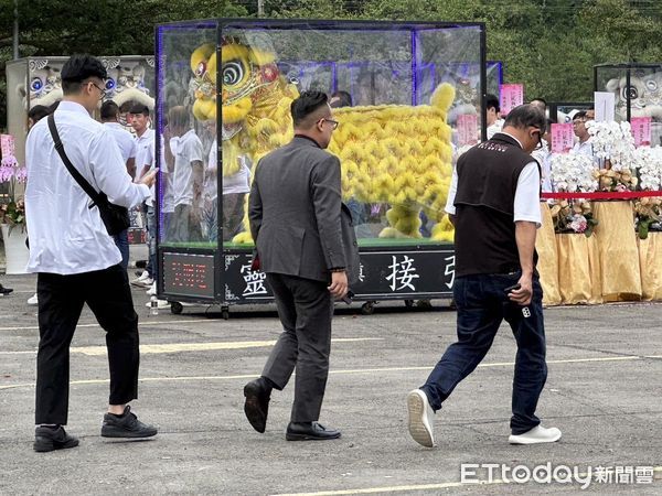 ▲▼基隆角頭母親出殯             。（圖／記者郭世賢翻）