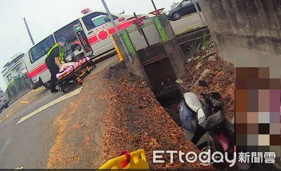 嘉義167線死亡事故!老婦「連人帶車」摔進水溝 送醫傷重不治