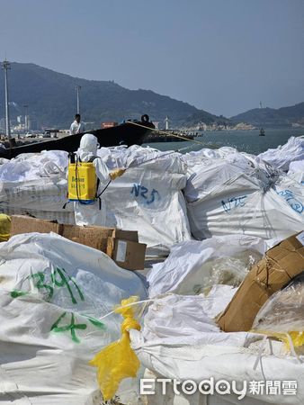 ▲▼馬祖海巡全力守護國境  查緝陸船走私畜產品。（圖／記者林名揚翻攝）