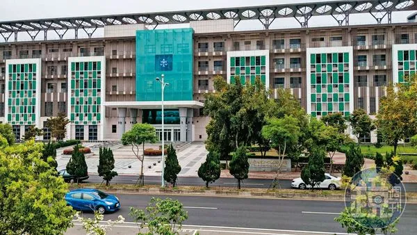 2名被害人告莊男性侵，但因證據不足，新竹地方法院（圖）僅輕判他6個月徒刑。