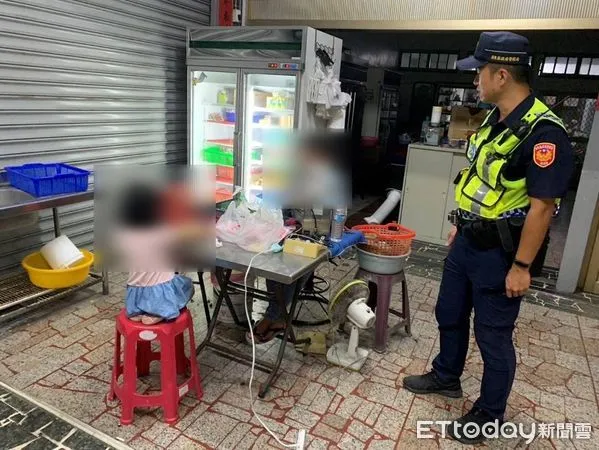 ▲恆春警分局仁壽派出所警員陳炫穎、陳俞錚幫女童找到父親             。（圖／記者陳崑福翻攝）