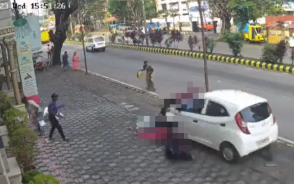 畫面曝光！男開車突然衝到人行道上　「5人瞬間被噴飛」1女死亡。（圖／翻攝自推特）