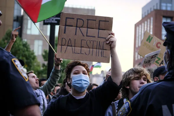 ▲▼巴勒斯坦人在紐約市示威，要求以色列與哈馬斯的戰爭停火。（圖／達志影像／美聯社）