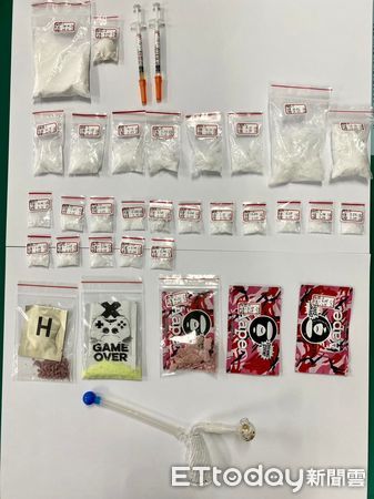 ▲大安警方在辛亥路攔查一自小客車查獲多種毒品，警訊後將兩人移送法辦 。（圖／記者張君豪翻攝）