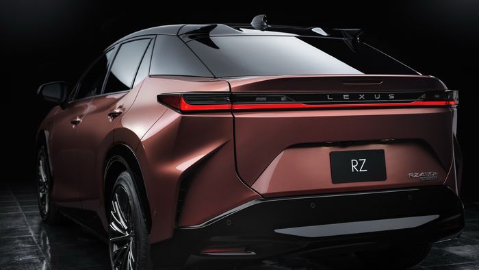 ▲去年LEXUS曝光註冊RZ300e新車型，日本預計在11月發表。（圖／翻攝自LEXUS，以下同）