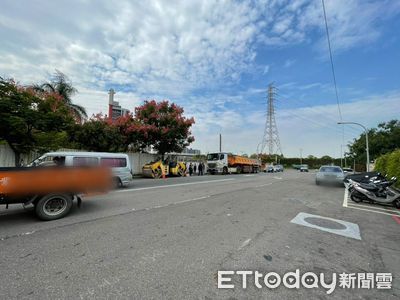 砂石車發動中卻不動！老闆到場察看　赫見司機暴斃車內