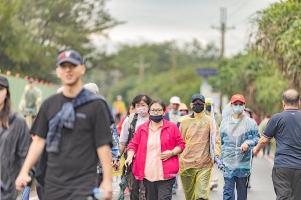 ▲新屋區全民運動「乘風趣踏浪海客向前行」