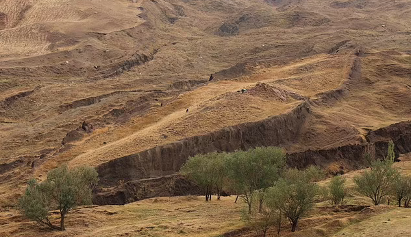 ▲▼土耳其亞拉拉特山上發現疑似諾亞方舟的遺跡。（圖／翻攝自Facebook／Noah`s Ark Discovered Project）