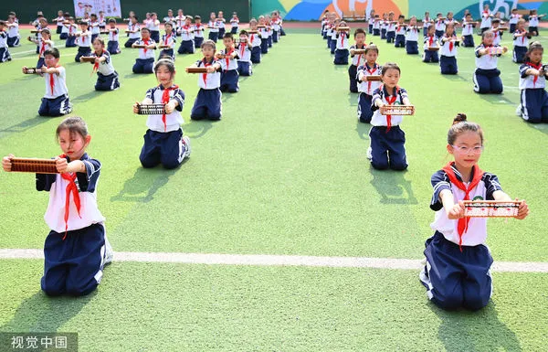 ▲大陸中小學學生在課間修行時間進行各種學校安排的活動。（圖／CFP）