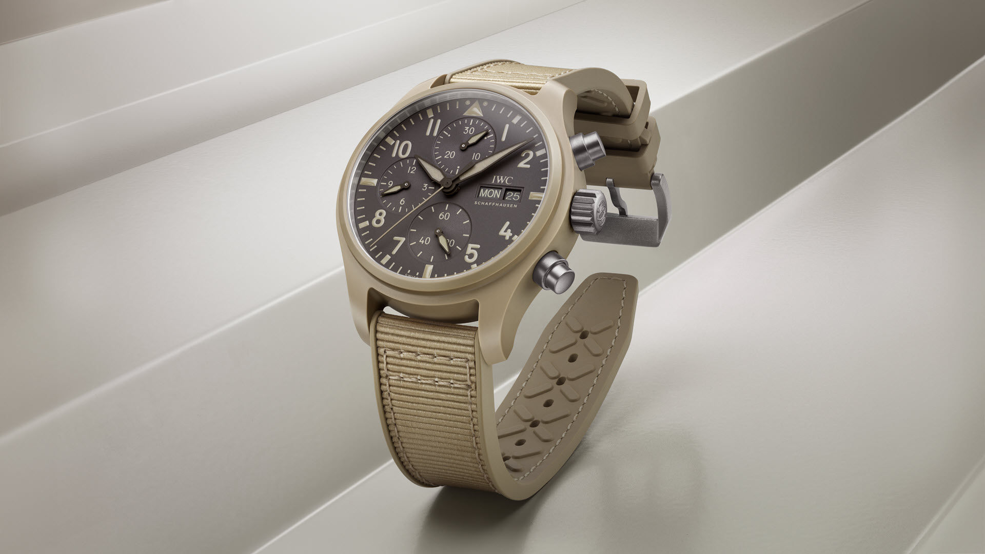 ▲▼ Breitling,IWC飛行錶            。（圖／公關照）