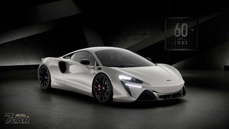 三冠王輝煌重現！　McLaren 推出 60 週年套件