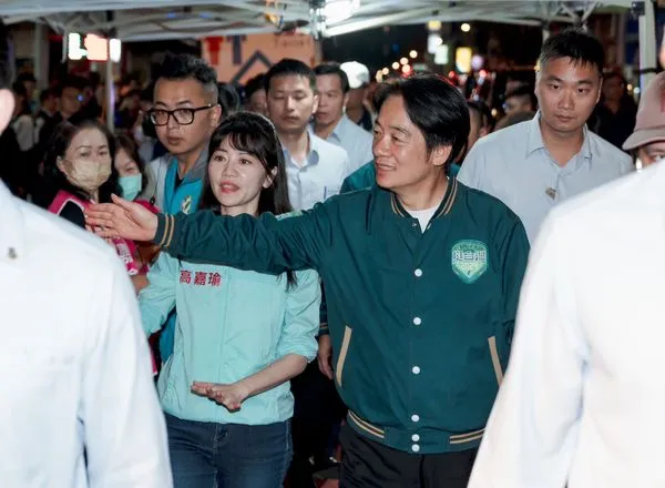 ▲▼賴清德內湖輔選高嘉瑜。（圖／賴清德競選辦公室提供）