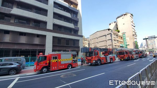 ▲▼民權西路大樓地下室甲苯燃燒。（圖／記者黃彥傑攝）