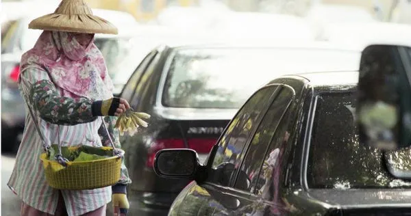 女網友外出跑業務，卻巧遇前婆婆在賣玉蘭花。（示意圖／報系資料照）