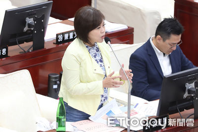 曝餐會牆壁邊推滿「賴堅綠啤」　游淑慧：徐巧芯下次別送麵了