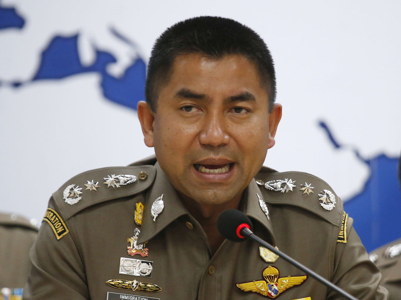 泰國警方破獲詐騙機房　逮捕台籍和日籍嫌犯 | ETtoday國際新聞 |