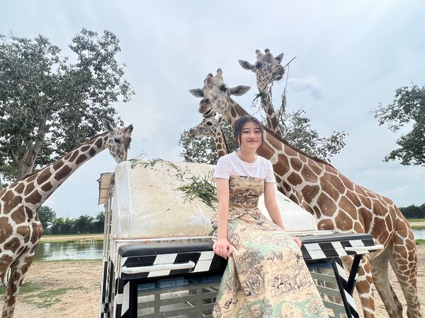 ▲▼Gail蓋兒到泰國動物園與大象共舞。（圖／量子娛樂提供） 