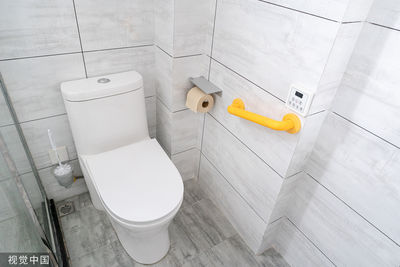 公廁水花濺屁股「染性病機率低」　醫：雙手才是病毒高速公路