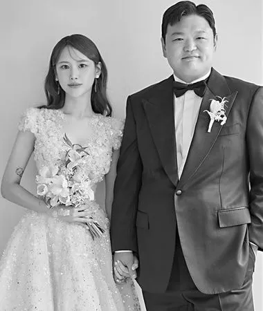 ▲金南佶擔任好友高圭弼的婚禮司儀。（圖／翻攝自金南佶Instagram）
