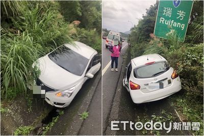 快訊／瑞芳女台62駕車自撞！安全氣囊爆開　車慘卡邊坡