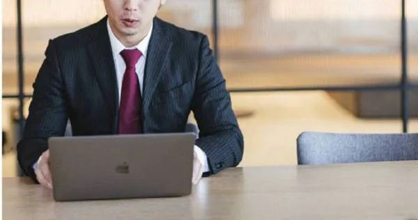 不少人有碩士好找工作的迷思。（示意圖／PAKUTASO）