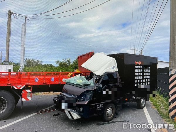 ▲▼             台東市豐年路二段大、小貨車碰撞事故。。（圖／記者楊漢聲翻攝）