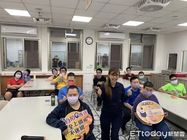 ▲▼新北市婦幼隊宣傳性別教育，教導身障者遠離性騷及性侵危險             。（圖／記者陳以昇翻攝）